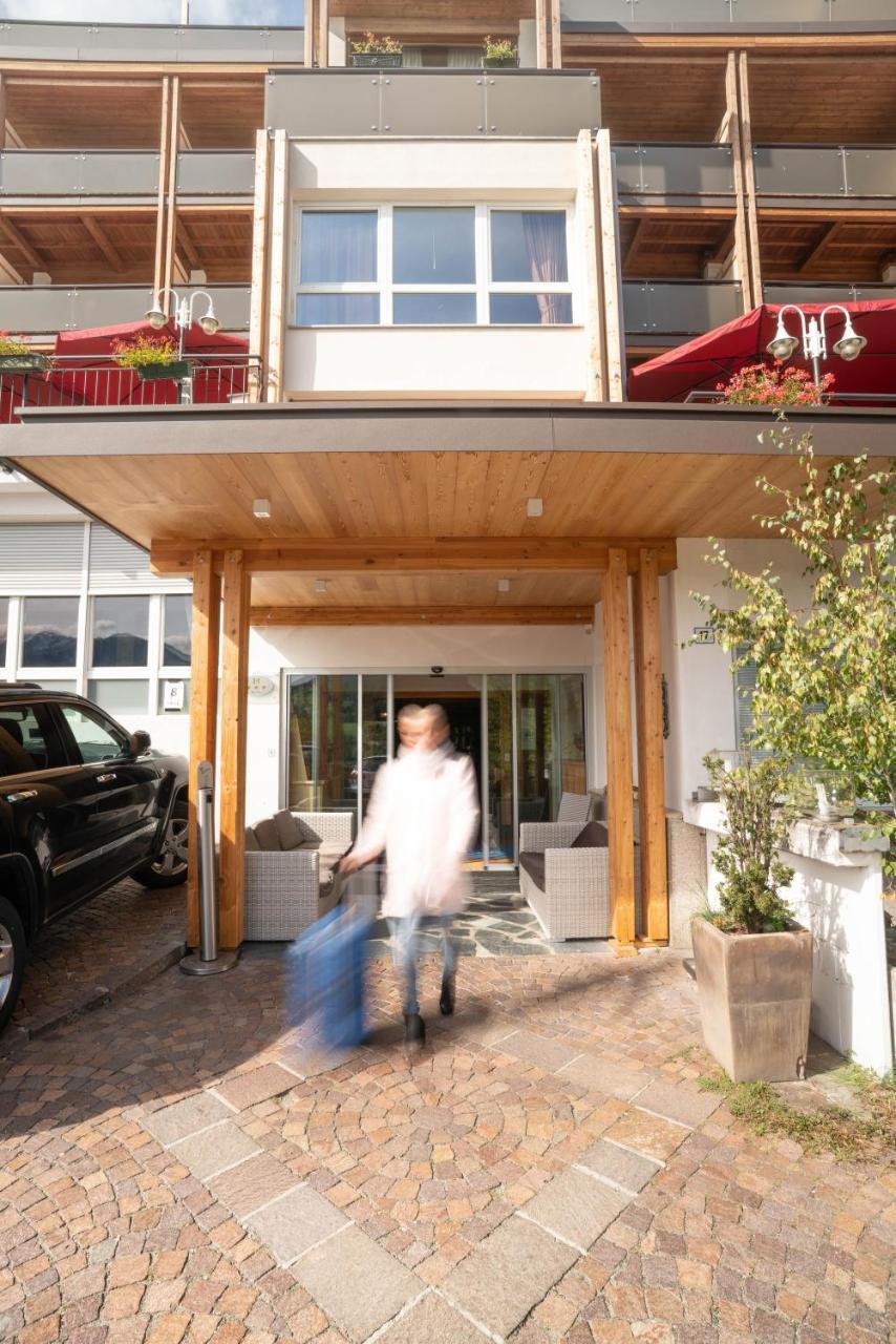 Hotel Panoramik Rio di Pusteria Exterior photo